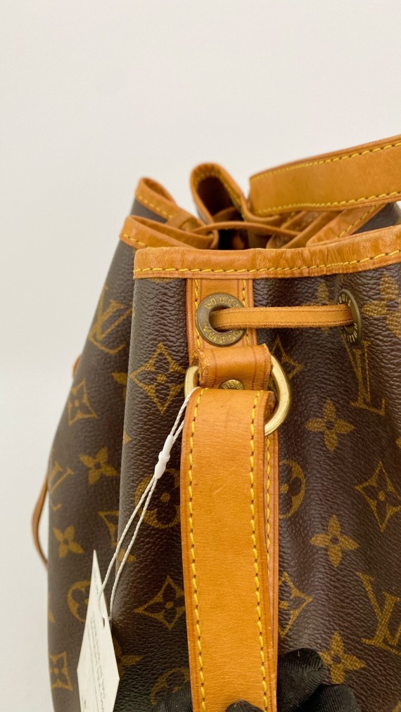Louis Vuitton Noé Petit Shoulder bag