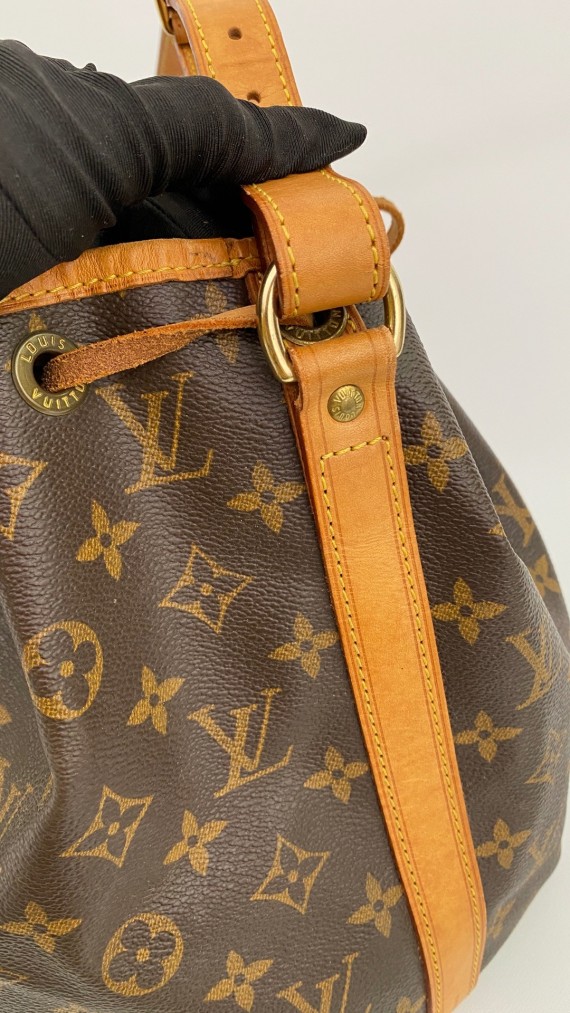 Louis Vuitton Noé Petit Shoulder bag