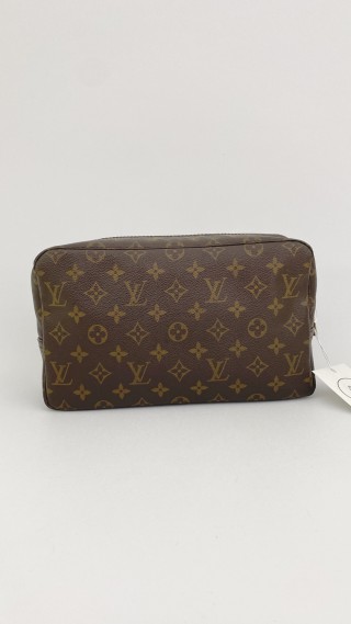Louis Vuitton Trousse Toilette monogram Size 28.
