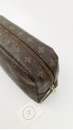 Louis Vuitton Trousse Toilette monogram Size 28.
