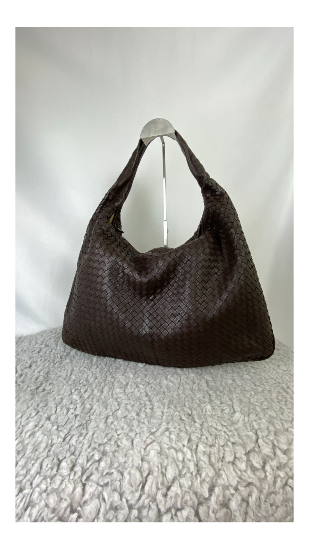 bottega veneta hobo bag sizes