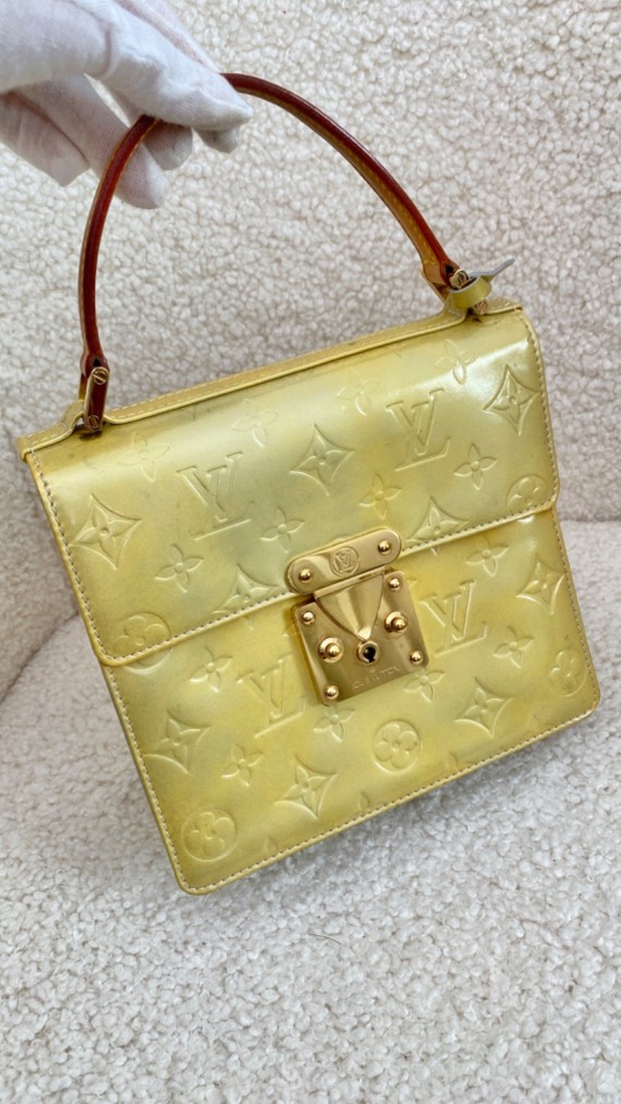 Louis Vuitton Spring street bag