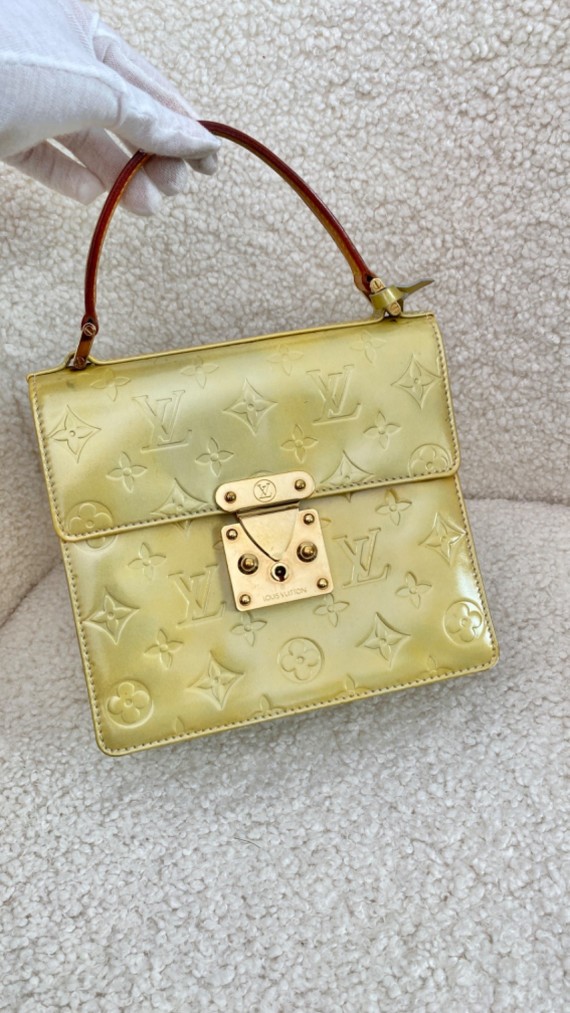 Louis Vuitton Spring street bag