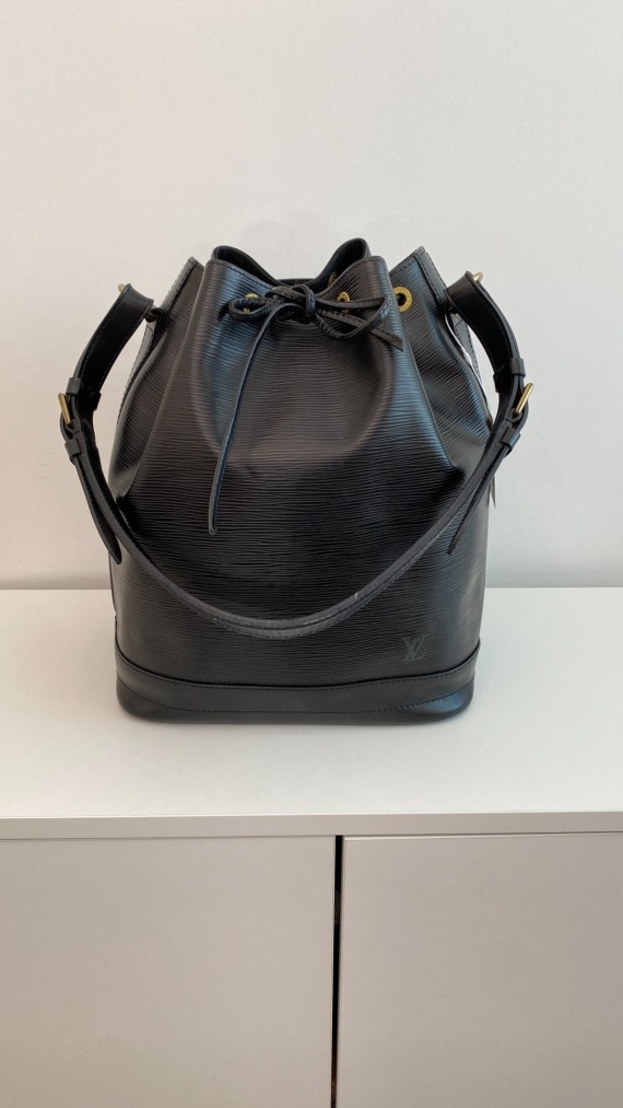 Louis Vuitton Noé GM Epi Leather