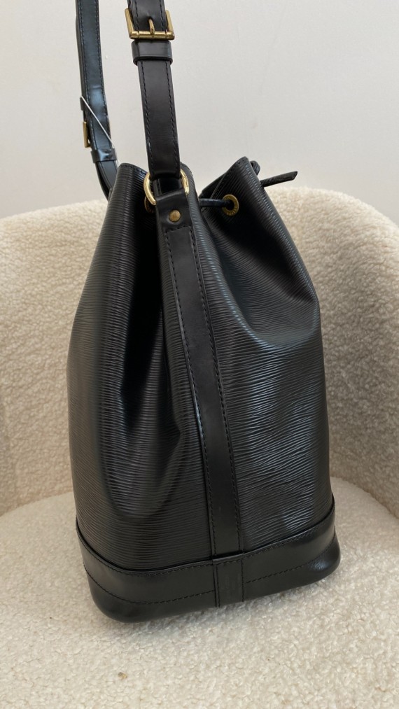 Louis Vuitton Noé GM Epi Leather