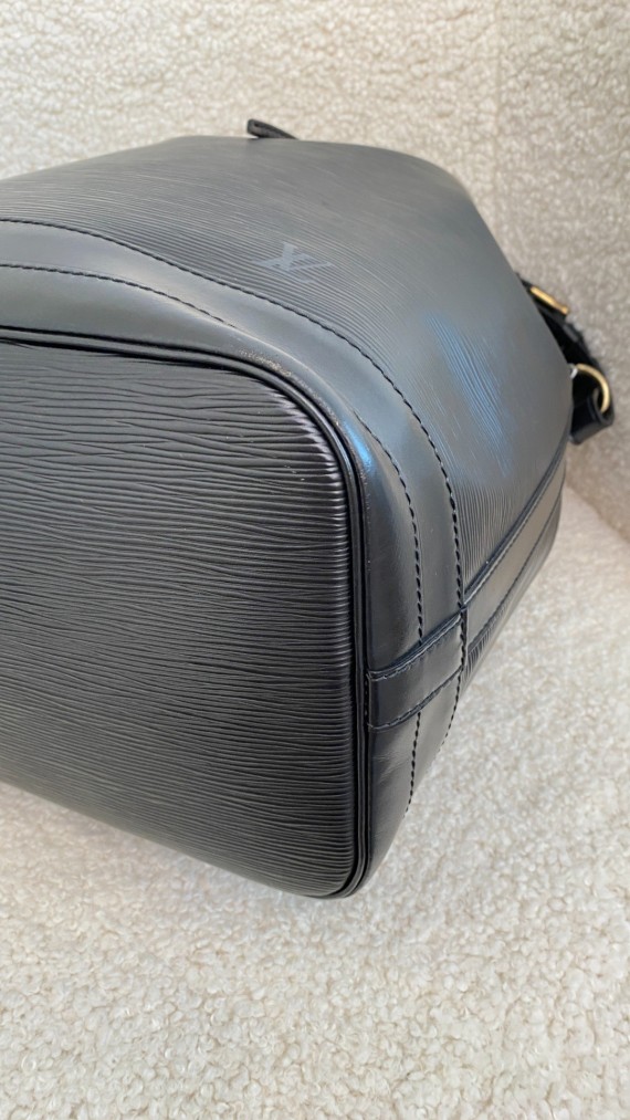 Louis Vuitton Noé GM Epi Leather