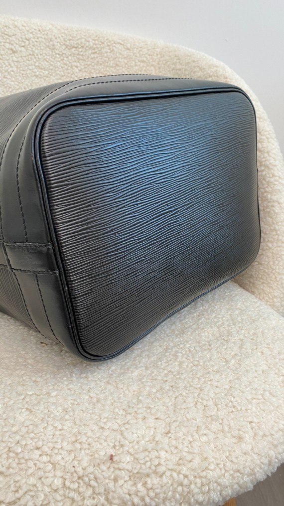 Louis Vuitton Noé GM Epi Leather