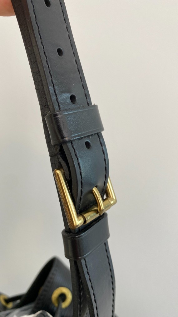 Louis Vuitton Noé GM Epi Leather